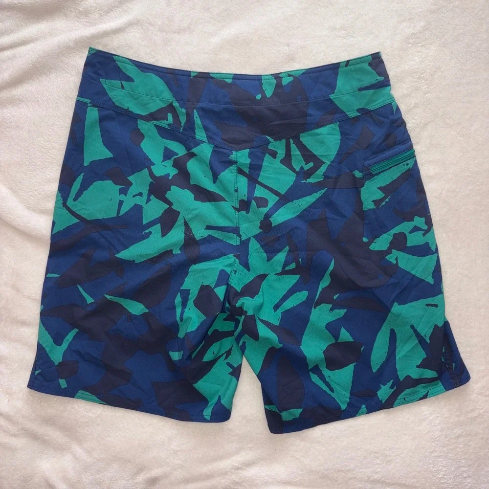 Patagonia dive into